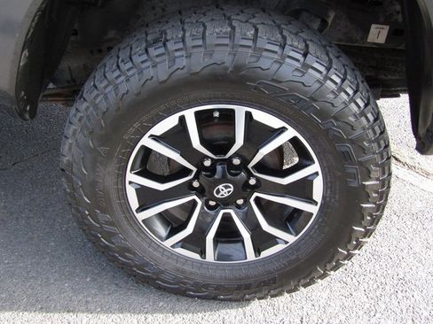 Certified 2021 Toyota Tacoma TRD Sport image 14