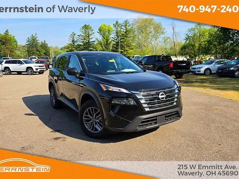 Used 2024 Nissan Rogue S AWD/4WD image 1