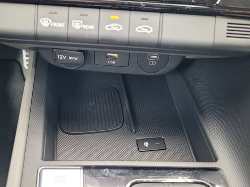 New 2025 Hyundai Elantra SEL image 19