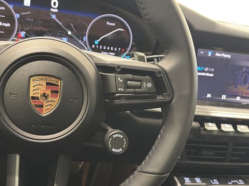 Used 2026 Porsche 911 Carrera RWD image 18