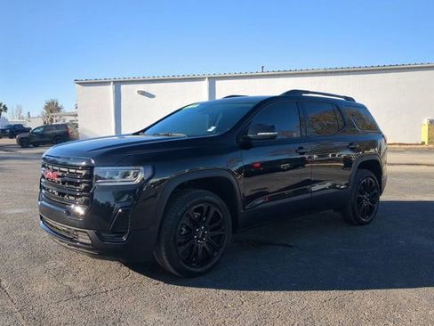 Used 2023 GMC Acadia SLE w/ Driver Convenience Package image 8