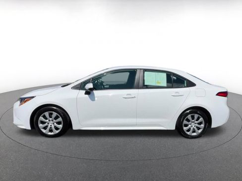 Used 2025 Toyota Corolla LE FWD image 7