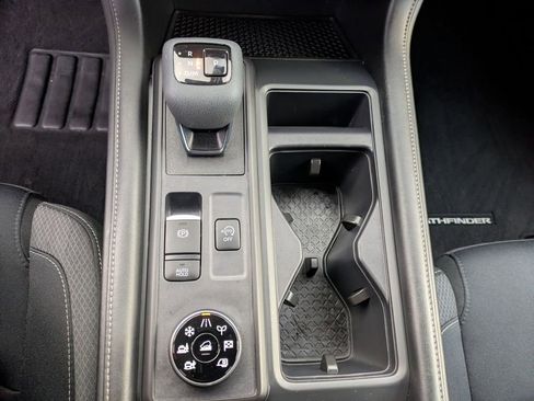 Used 2024 Nissan Pathfinder S w/ Cargo Package image 18