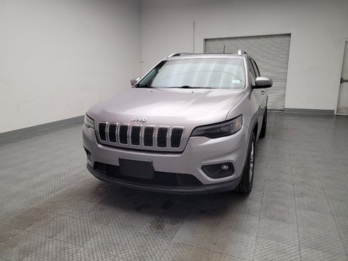 Used 2019 Jeep Cherokee Latitude Plus w/ Comfort/Convenience Group FWD image 15