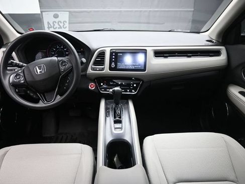 Used 2022 Honda HR-V EX image 9