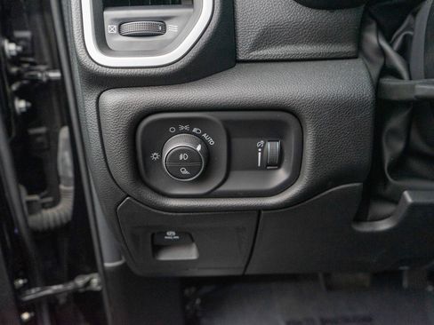Used 2023 RAM 1500 Big Horn AWD/4WD image 15