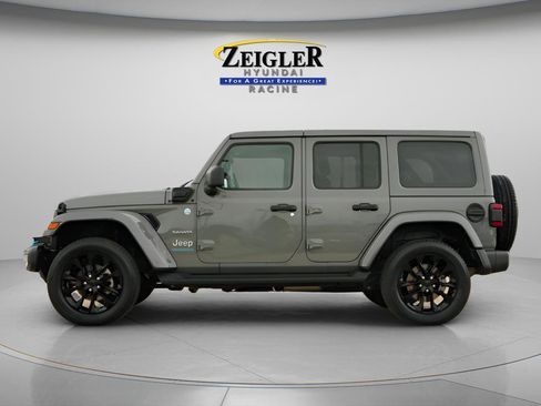 Used 2023 Jeep Wrangler Unlimited Sahara w/ Cold Weather Group AWD/4WD image 4