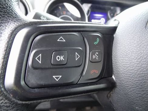 Used 2019 Jeep Wrangler Unlimited Sport image 13
