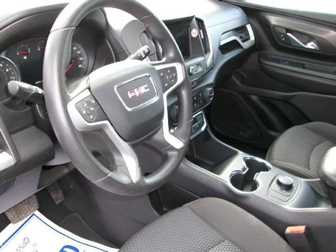 Used 2024 GMC Terrain SLE image 14