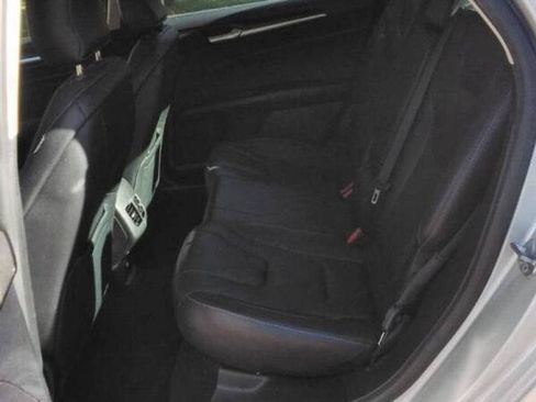 Used 2019 Ford Fusion Titanium AWD/4WD image 10