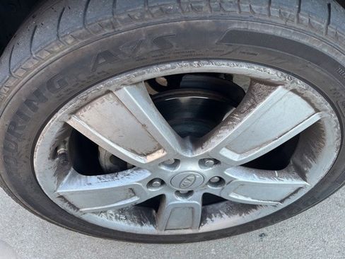 Used 2010 Kia Soul ! image 3