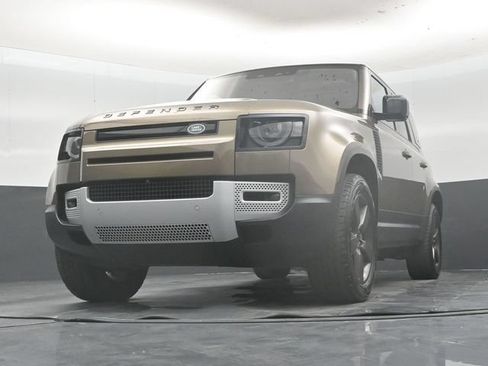 Used 2020 Land Rover Defender 110 SE AWD/4WD image 49