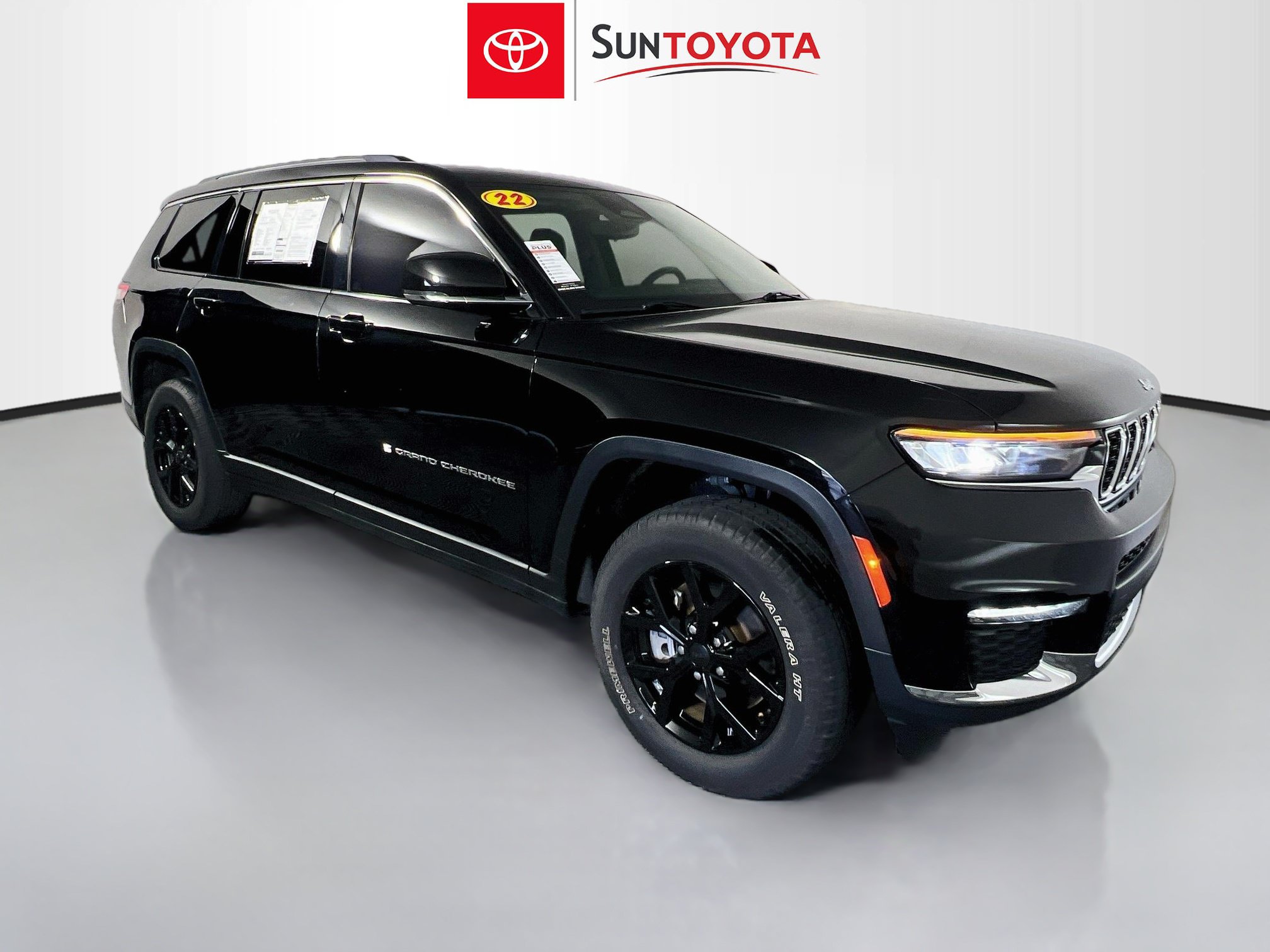 Used 2022 Jeep Grand Cherokee L Limited RWD image 1
