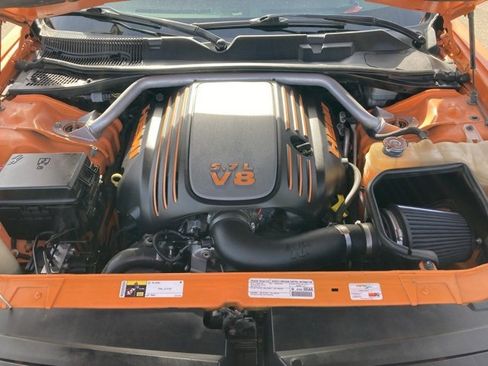 Used 2014 Dodge Challenger R/T image 40