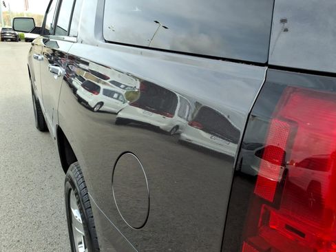 Used 2018 Chevrolet Tahoe Premier image 18