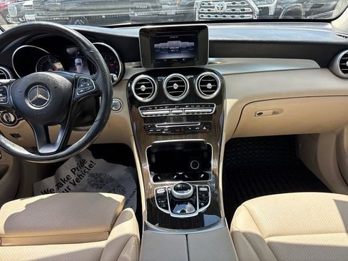Used 2019 Mercedes-Benz GLC 300 4MATIC image 10