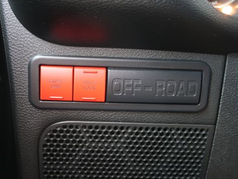 Used 2016 Jeep Wrangler Unlimited Rubicon AWD/4WD image 20