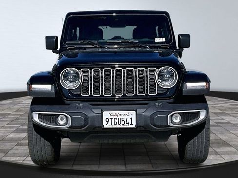 Certified 2025 Jeep Wrangler Unlimited Sahara w/ Safety Group image 27