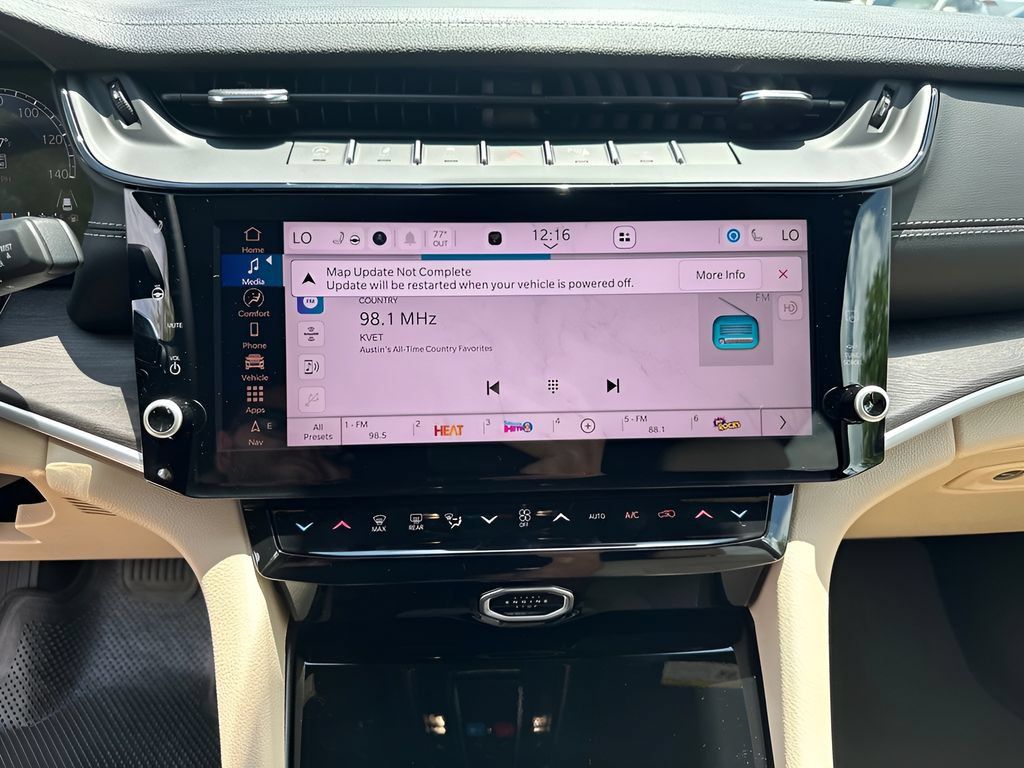 New 2026 Jeep Grand Cherokee Limited RWD image 25