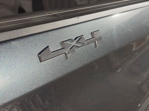 Used 2020 GMC Sierra 1500 SLE w/ SLE Value Package image 10