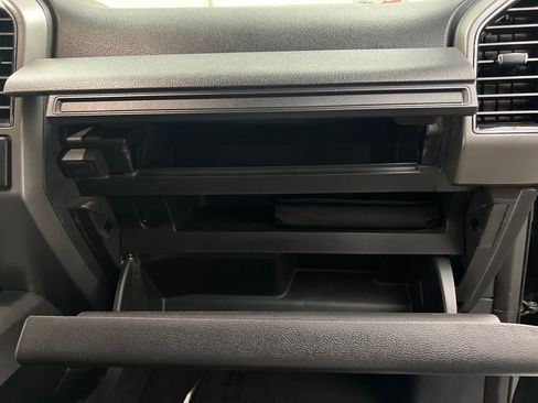 Used 2018 Ford Expedition XLT w/ Equipment Group 201A image 29