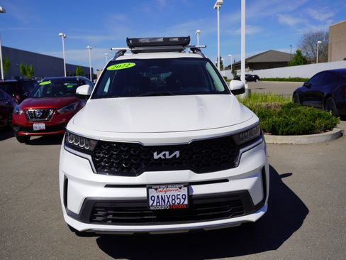 Used 2022 Kia Sorento S image 6