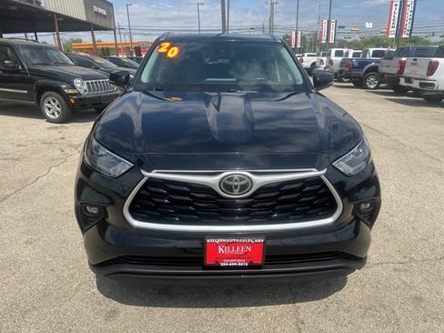 Used 2020 Toyota Highlander XLE AWD/4WD image 3