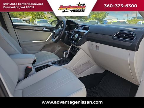Used 2022 Volkswagen Tiguan SE image 27