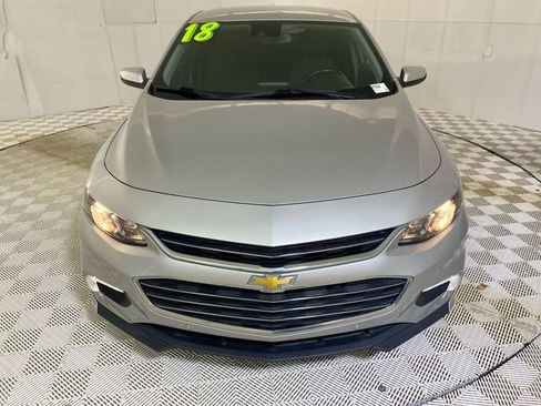 Used 2018 Chevrolet Malibu RS w/ Driver Confidence Package FWD image 12