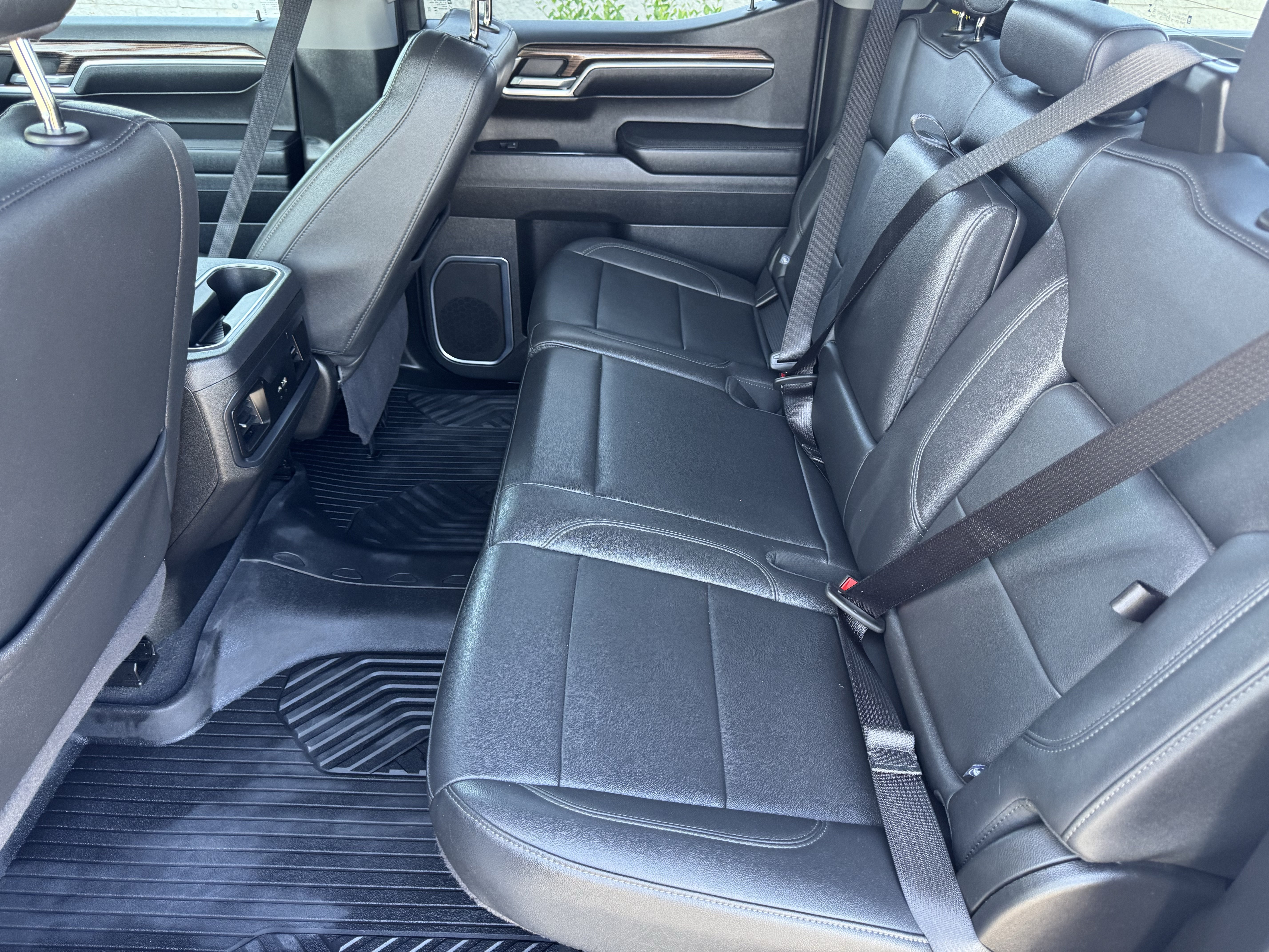 Certified 2024 Chevrolet Silverado 1500 RST AWD/4WD image 16