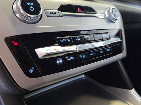 Used 2023 Ford Explorer XLT w/ Equipment Group 202A image 25