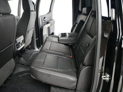 Used 2019 Chevrolet Silverado 1500 High Country w/ High Country Premium Package image 38