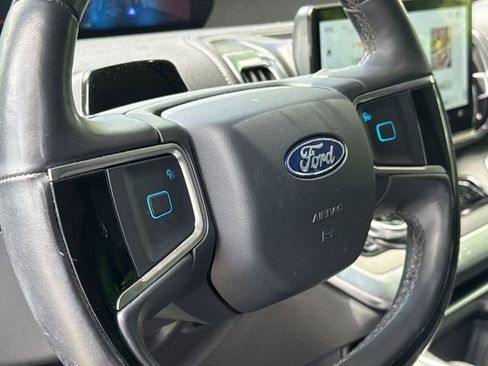 Used 2025 Ford Expedition Max Platinum AWD/4WD image 25