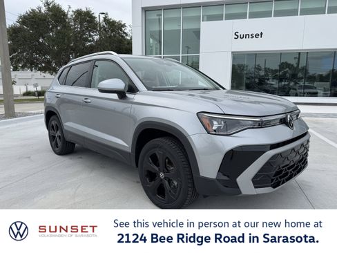 New 2025 Volkswagen Taos SEL image 1