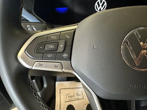 Used 2022 Volkswagen Taos SE AWD/4WD image 11
