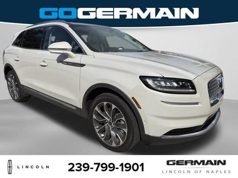 Used 2022 Lincoln Nautilus Reserve w/ Equipment Group 201A FWD image 9