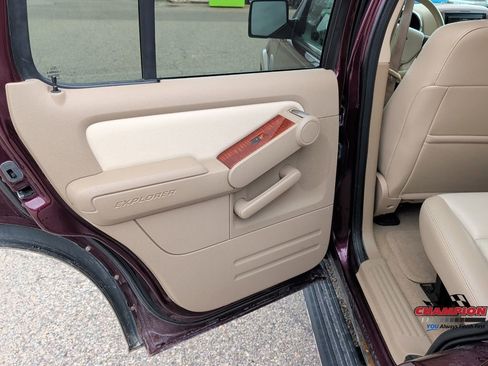 Used 2008 Ford Explorer Eddie Bauer image 11