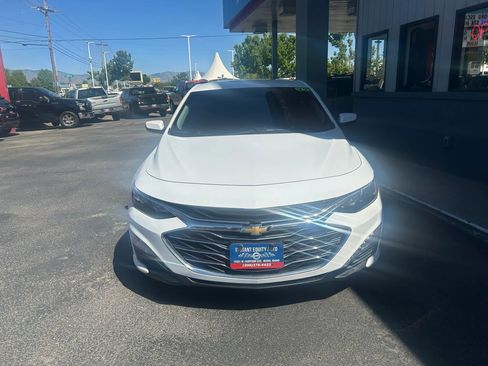 Used 2022 Chevrolet Malibu LT FWD image 25