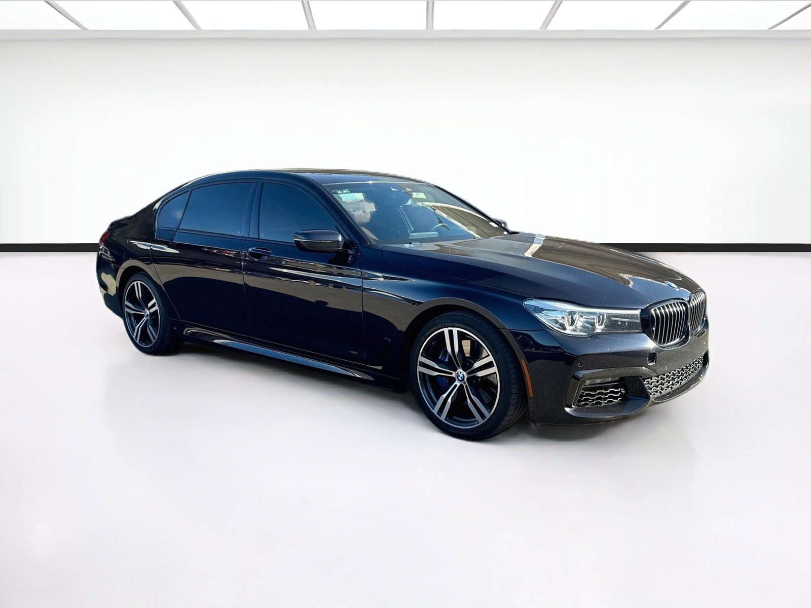 Used 2018 BMW 740i RWD image 3