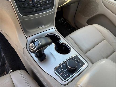 Used 2015 Jeep Grand Cherokee Limited image 21