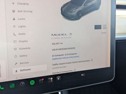 Used 2018 Tesla Model 3 Long Range RWD image 31