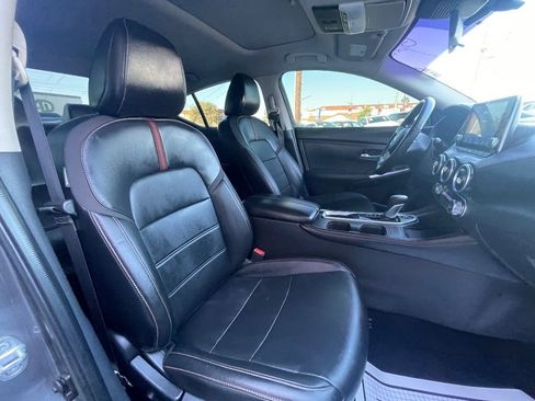 Used 2022 Nissan Sentra SR w/ SR Premium Package FWD image 13