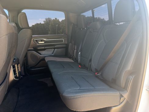 Used 2022 RAM 1500 Big Horn AWD/4WD image 9