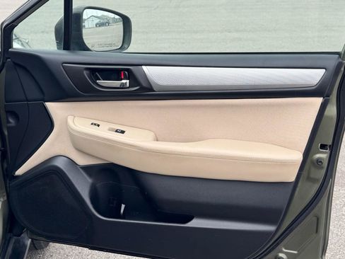 Used 2018 Subaru Outback 2.5i Premium image 22