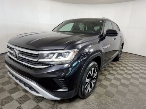 Used 2022 Volkswagen Atlas Cross Sport SE FWD image 10