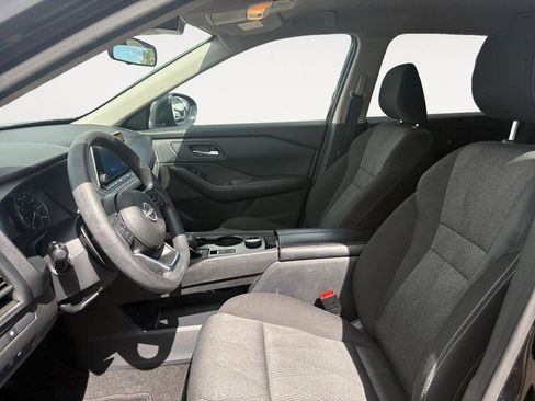Used 2024 Nissan Rogue SV AWD/4WD image 9