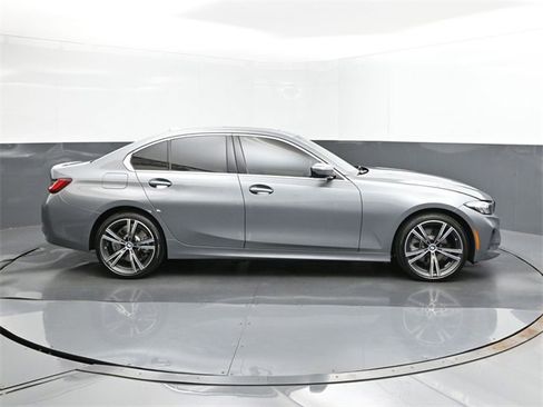 New 2024 BMW 330i Sedan w/ Convenience Package image 26