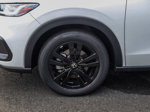New 2027 Honda HR-V Sport image 8