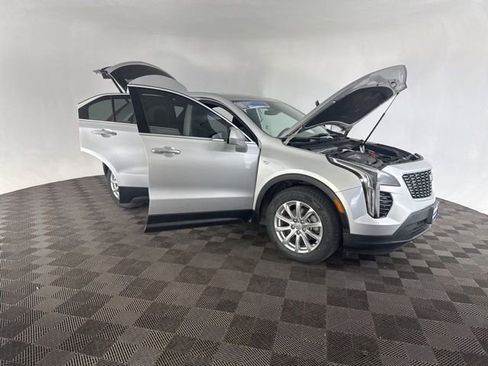 Used 2021 Cadillac XT4 Luxury w/ Driver Awareness Package image 15