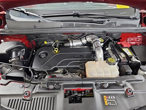 Certified 2022 Chevrolet Trax LT w/ LT Convenience Package image 34